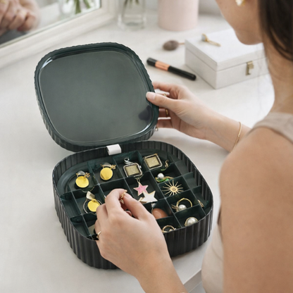 JOYERO TRANSPARENTE DE DOS NIVELES